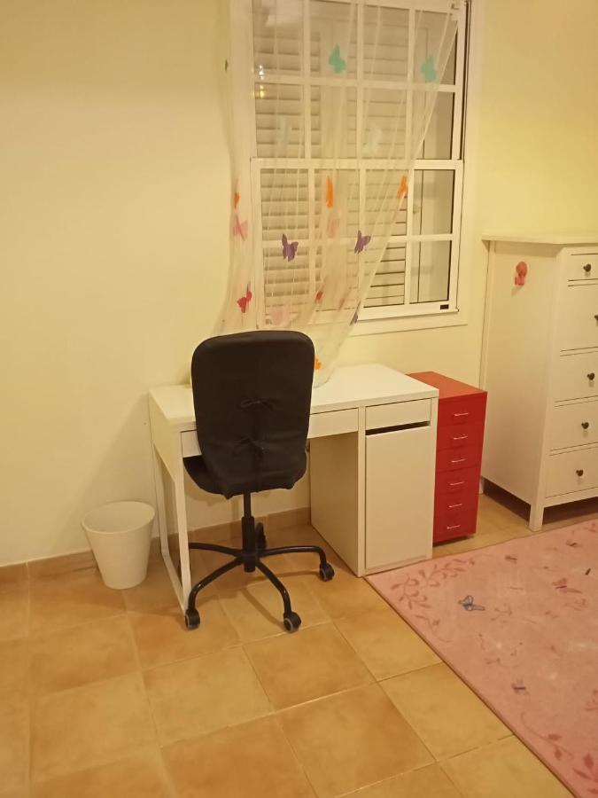 Cheerful 3 Bedroom Town House With Garage 特格斯特 外观 照片