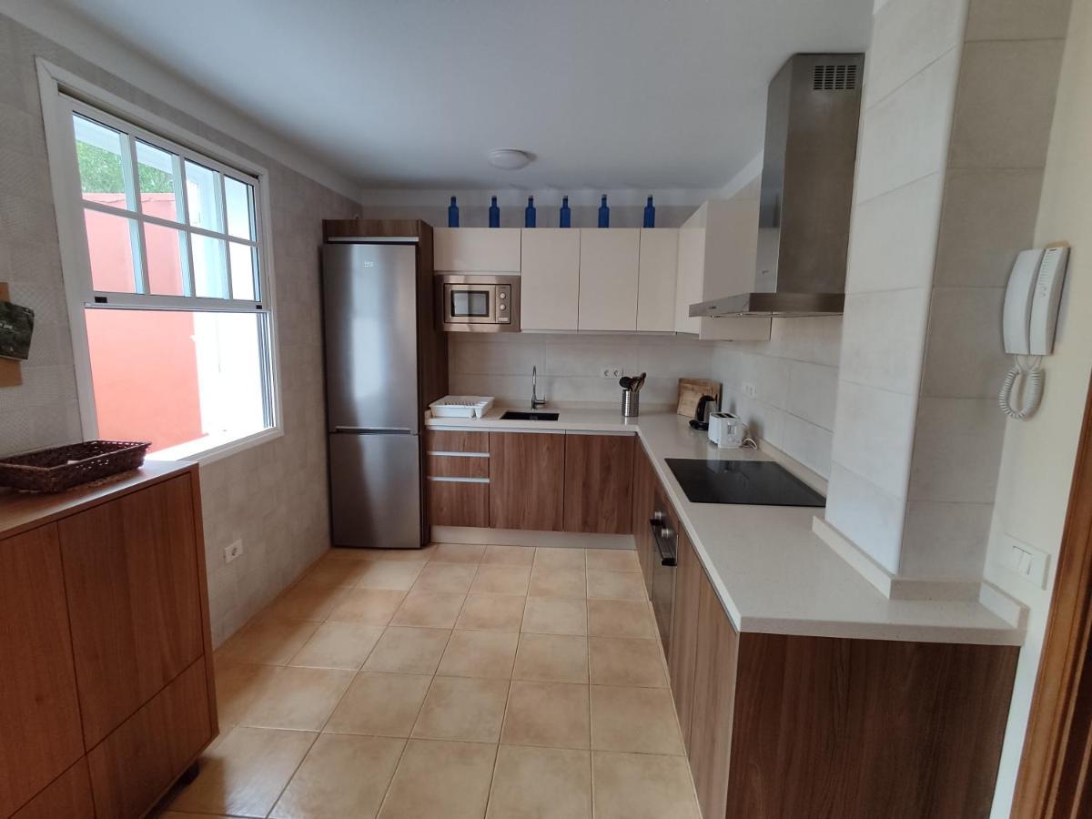 Cheerful 3 Bedroom Town House With Garage 特格斯特 外观 照片
