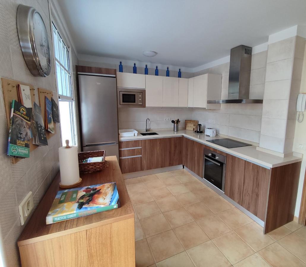 Cheerful 3 Bedroom Town House With Garage 特格斯特 外观 照片
