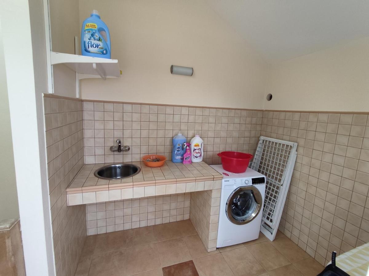 Cheerful 3 Bedroom Town House With Garage 特格斯特 外观 照片